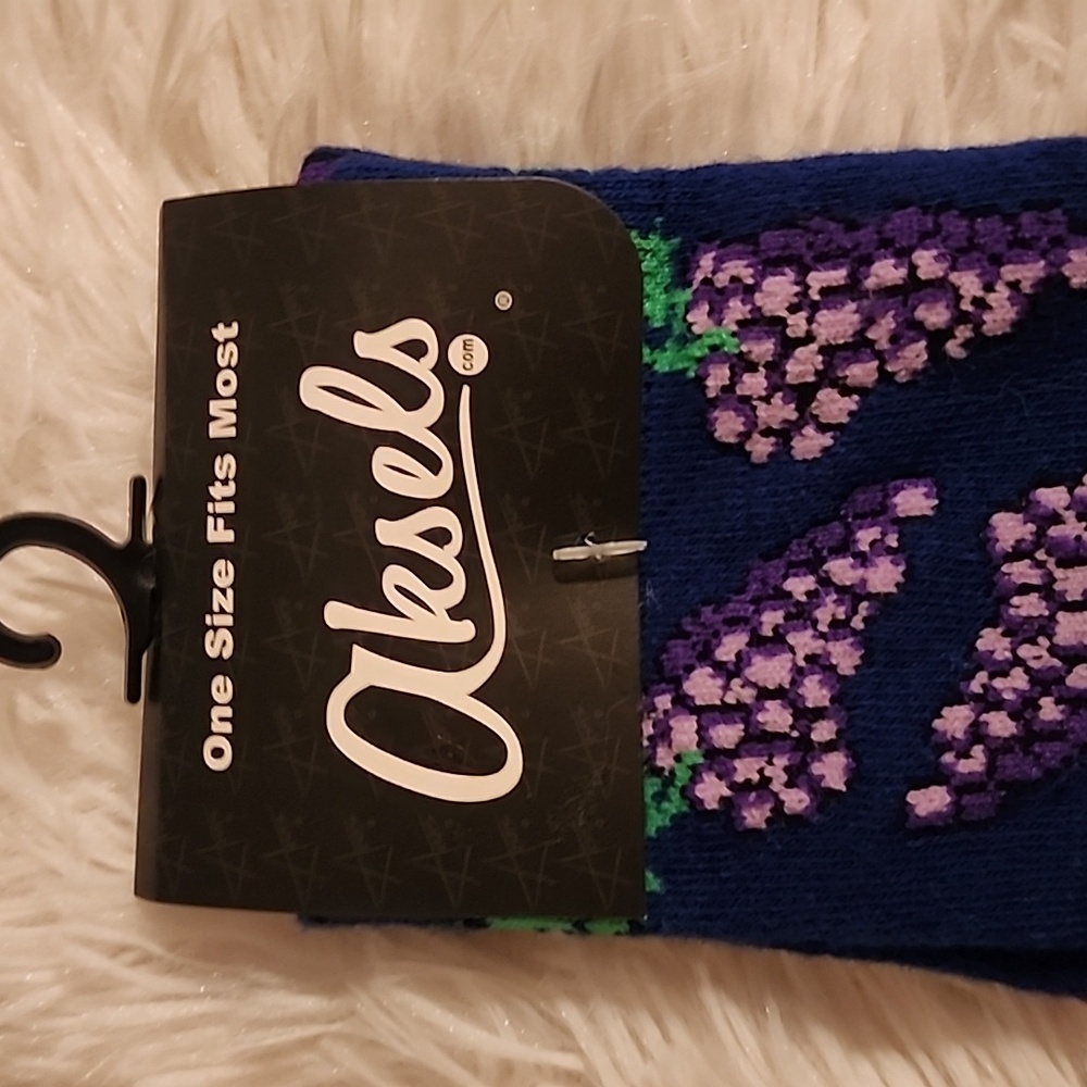 Aksels Purple and Green Grape Pattern Socks Brand New One Size Fits Most - Picture 2 of 5